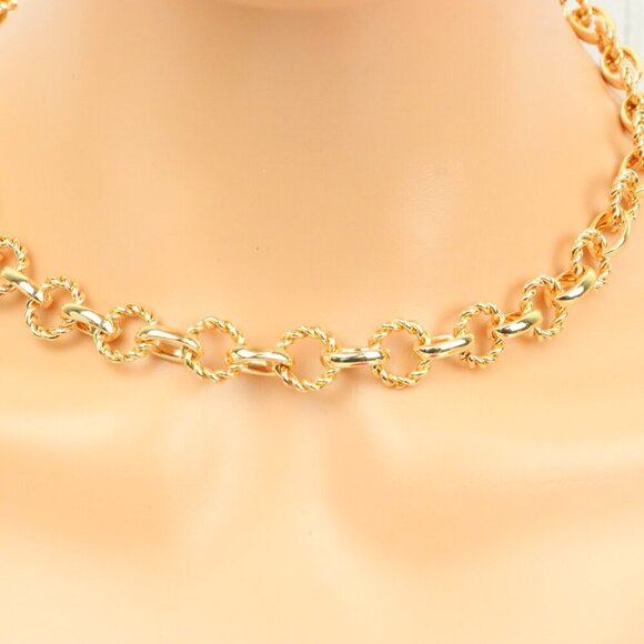 "Minimalist & Elegant Necklace Chain – Perfect for Women & Girls | UNVRC1594 - Picture 5 of 10